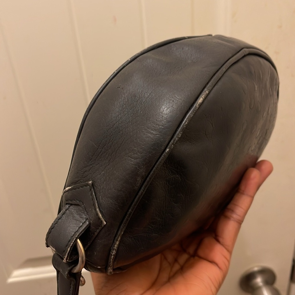 Authentic Fendi, please check all picture of condition - Picture 8 of 17